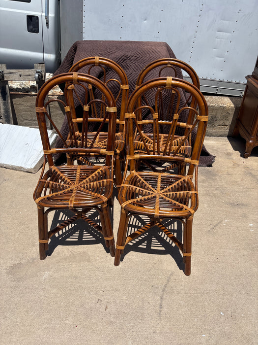 5 PIECE RATTAN TABLE AND CHAIRS WITH GLASS TOP
