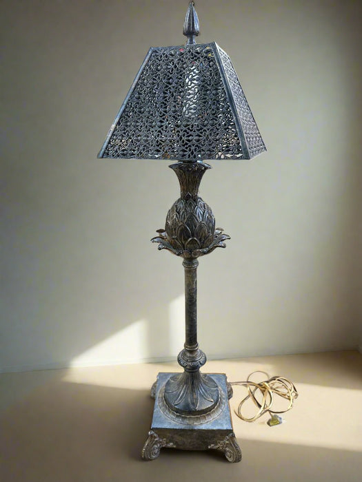 METAL AND RESIN ARTICHOKE LAMP