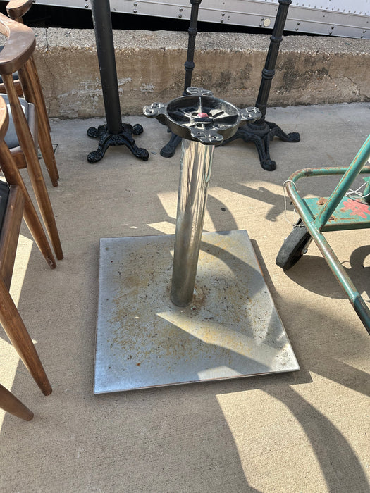 MODERN SQUARE STAINLESS BASE TABLE BASE