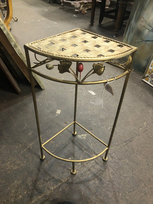 TIN CORNER SHELF WITH LEAF DESIGN