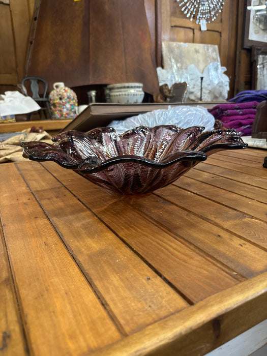 LARGE AMETHYST FLORAL BOWL