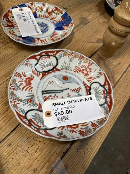 SMALL IMARI PLATE