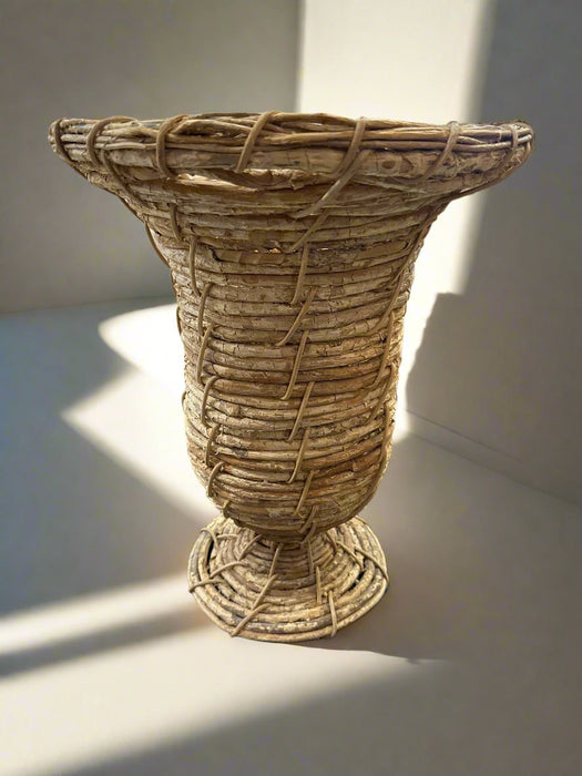 SHAPED TWIG PEDESTAL VASE/ BASKET