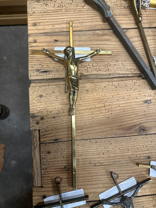 SMALL BRASS CRUCIFIX