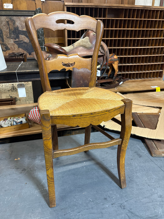 SMALL RUSH SEAT DINING CHAIR