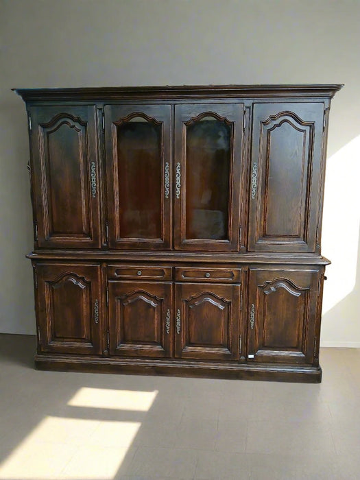 LARGE DARK OAK 8 DOOR BOOKCASE