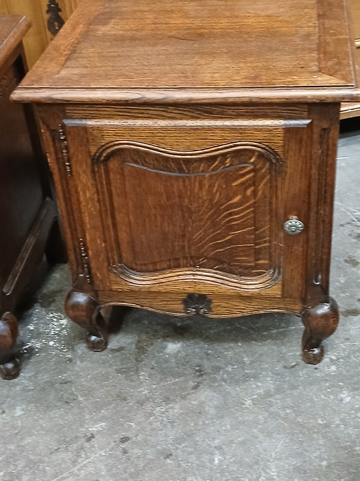 PAIR OF LOUIS XV LOW OAK NIGHTSTANDS