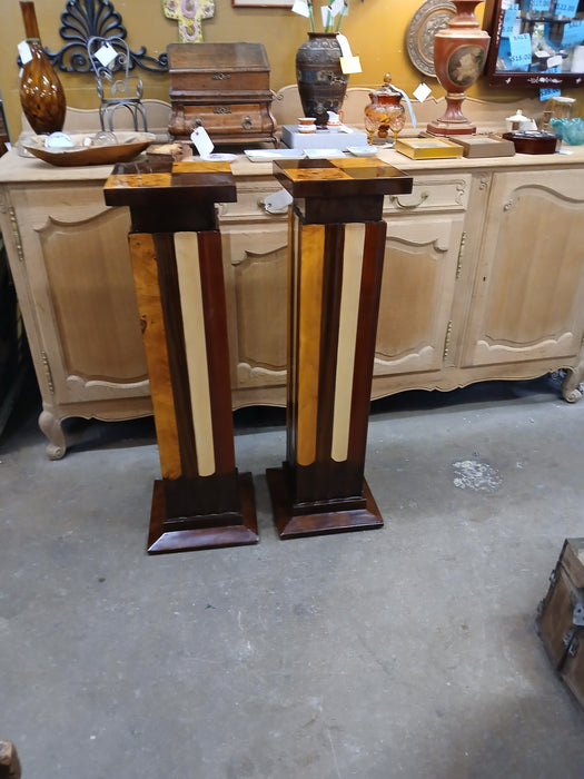 PAIR OF DECO BOOKMATCHED VENEER PEDESTALS