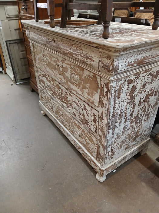 LOUIS PHILLIPE PAINTED CHEST