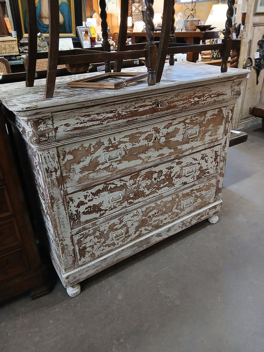 LOUIS PHILLIPE PAINTED CHEST