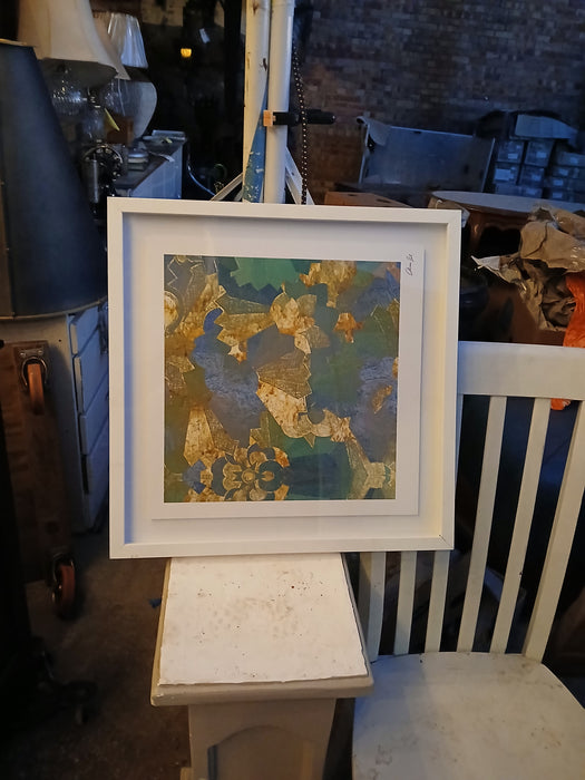 WHITE FRAMED ABSTRACT PRINT