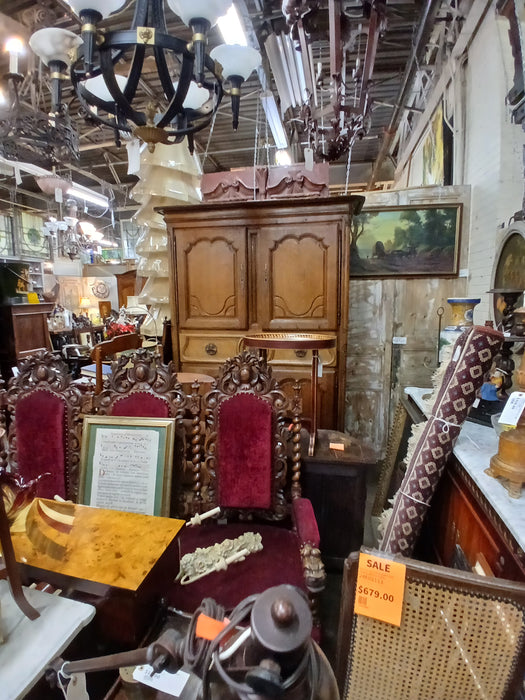 HUGE OAK EARLY COUNTRY FRENCH CABINET WITH DRAWERS