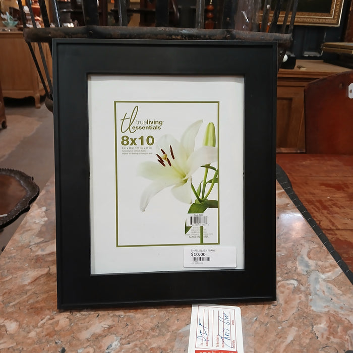 SMALL BLACK FRAME