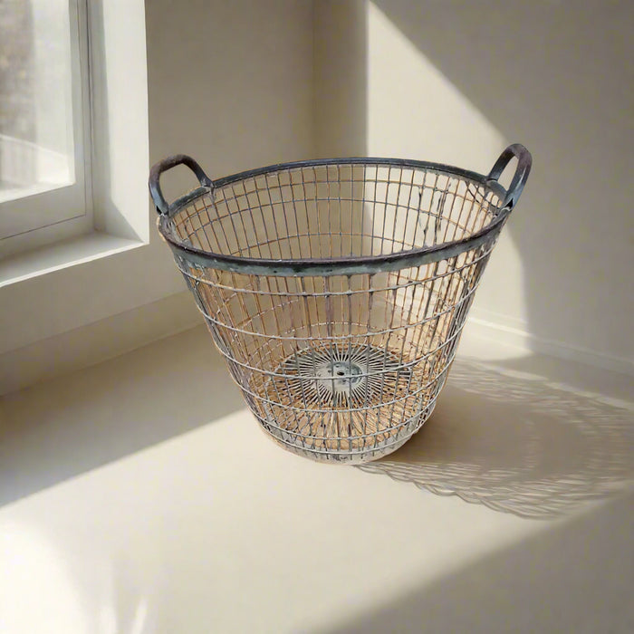 METAL OYSTER BASKET