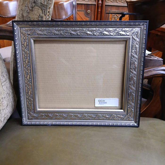 SMALL ORNATE SILVER WITH LEAVES FRAME