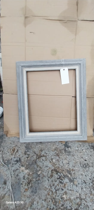 MEDIUM GRAY FRAME WITH LINEN INSERT