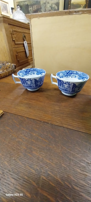 PAIR OF SPODE BLUE AND WHITE TEA CUPS