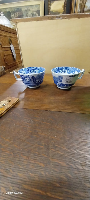 PAIR OF SPODE BLUE AND WHITE TEA CUPS