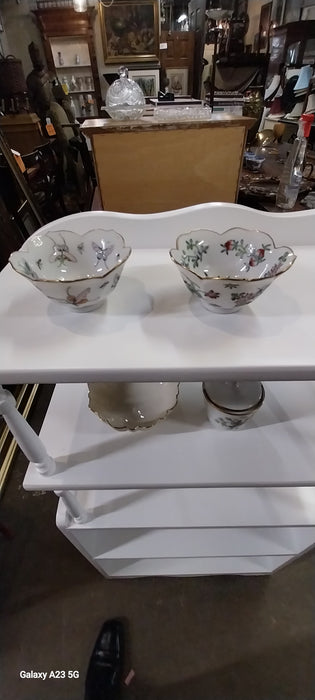 PAIR OF SMALL BUTTERFLY BOWLS