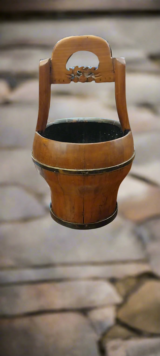 CHINESE WOOD BUCKET