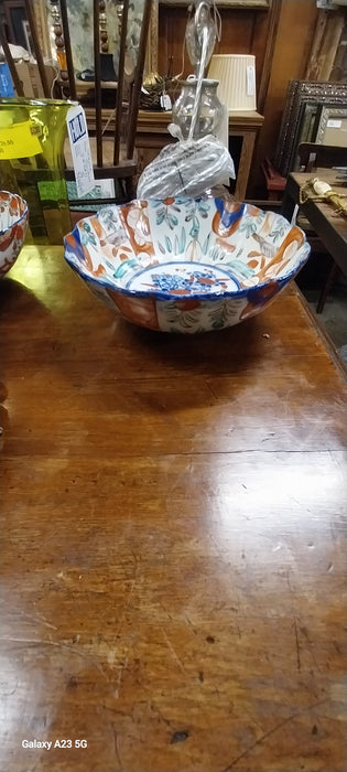 MEDIUM IMARI BOWL WITH BLUE AND ORANGE