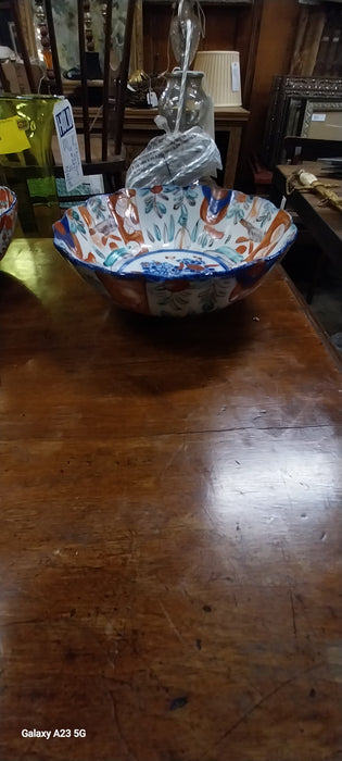 MEDIUM IMARI BOWL WITH BLUE AND ORANGE