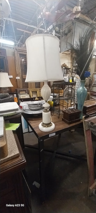 WHITE ALABASTER LAMP