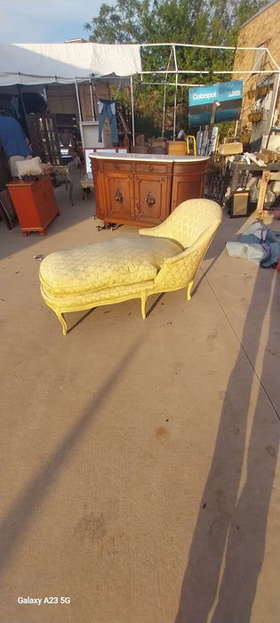 LOUIS  XV STYLE CHAISE IN YELLOW UPHOLSTERY
