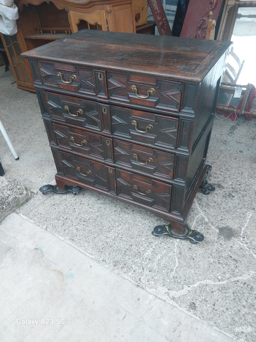 18TH CENTURY JACOBEAN DARK OAK 4 DRAWER CHEST