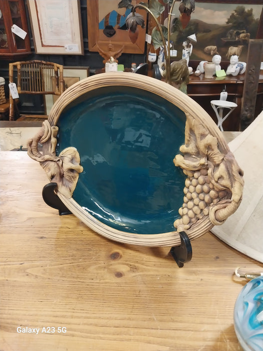 SIGNED TERRA FIRMA USA VINTAGE GLAZED OVAL DISH WITH GRAPES