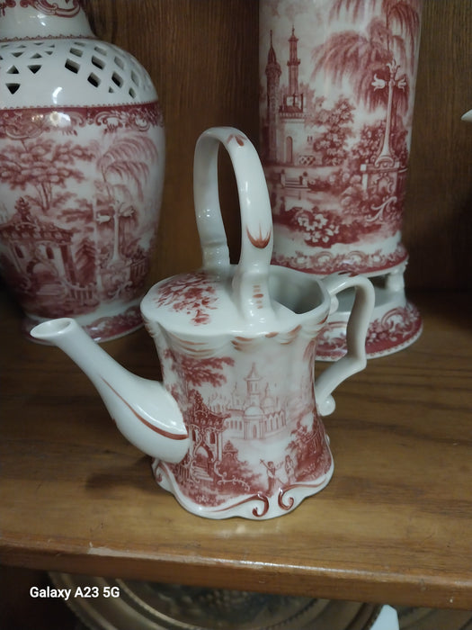 RED AND WHITE SMALL PITCHER