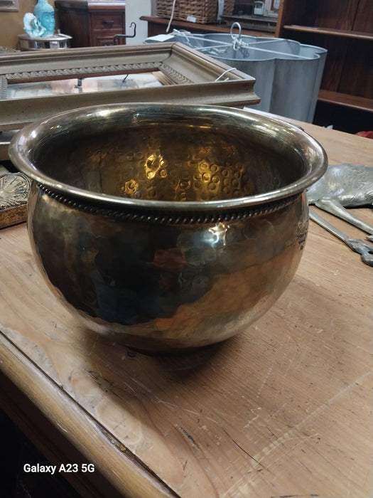 HAMMERED BOWL