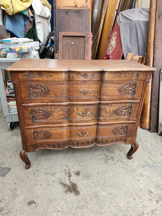 LOUIS XV CARVED OAK 3 DRAWER COMMODE