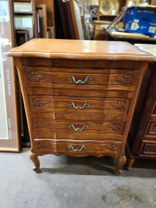 LOUIS XV SMALL 4 DRAWER OAK CHEST