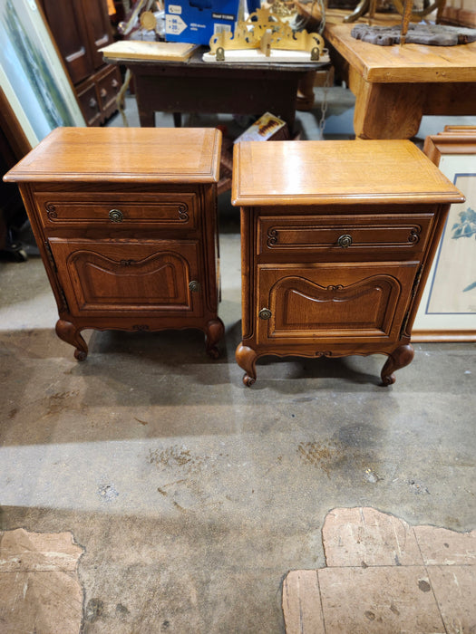 PAIR OF LOUIS XV LOW OAK SIDE CABINETS