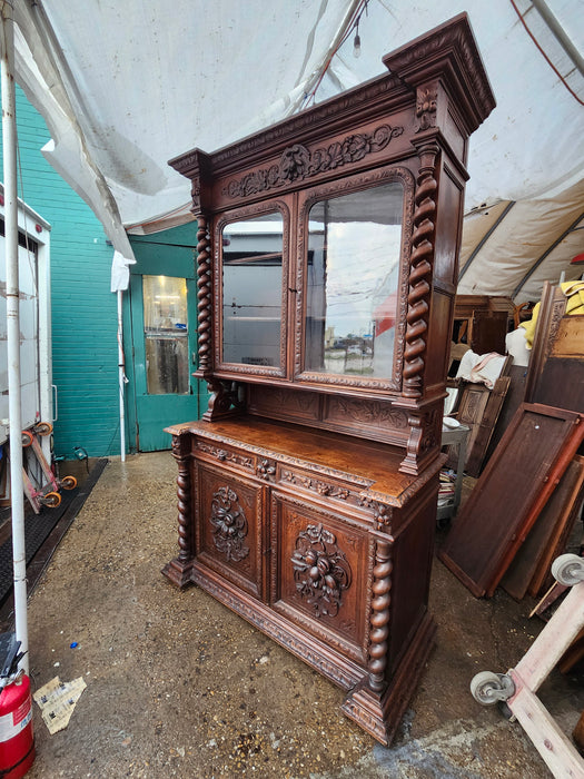 LOUIS XIII BARLEY TWIST OAK  BUFFET