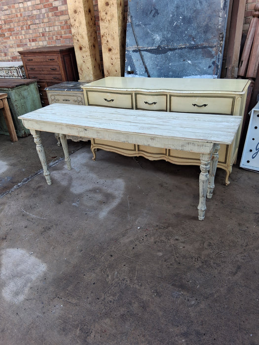 SMALL PAINTED BEAD BOARD DISPLAY TABLE