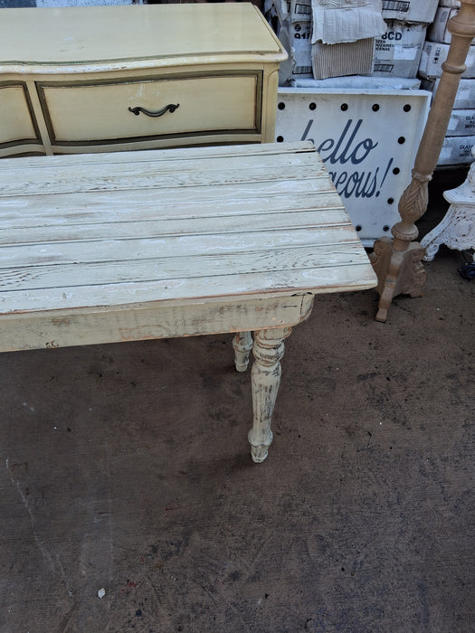 SMALL PAINTED BEAD BOARD DISPLAY TABLE