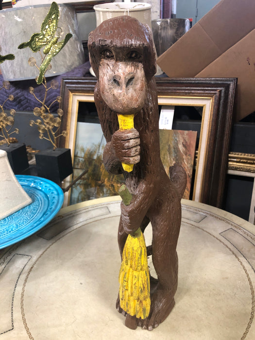 WOOD MONKEY WITH BANANA