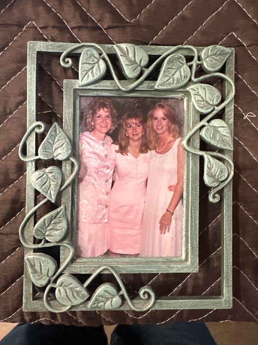 GREEN LEAF FRAME