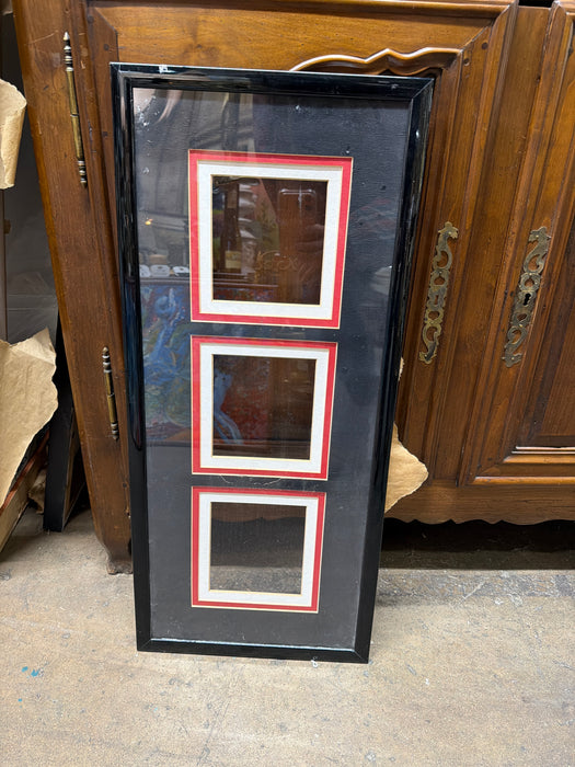 BLACK TRIPTYCH FRAME