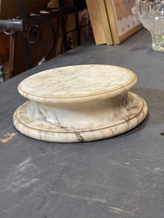 ROUND FRENCH MARBLE PLINTH BASE