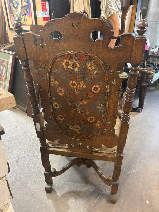 LARGE EUROPEAN OAK CARVED THRONE CHAIR