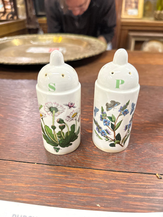 JAPANESE SALT AND PEPPER SHAKERS