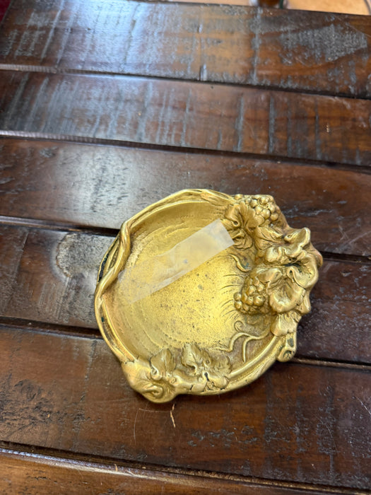 SMALL BRASS NOUVEAU GRAPES DISH