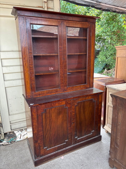 19TH CENTURY MAHOGANY STEP BACK BOOKCASE WITH GLASS DOORS