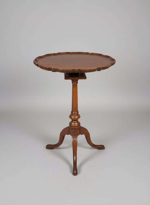 KITTINGER PIE EDGE TABLE