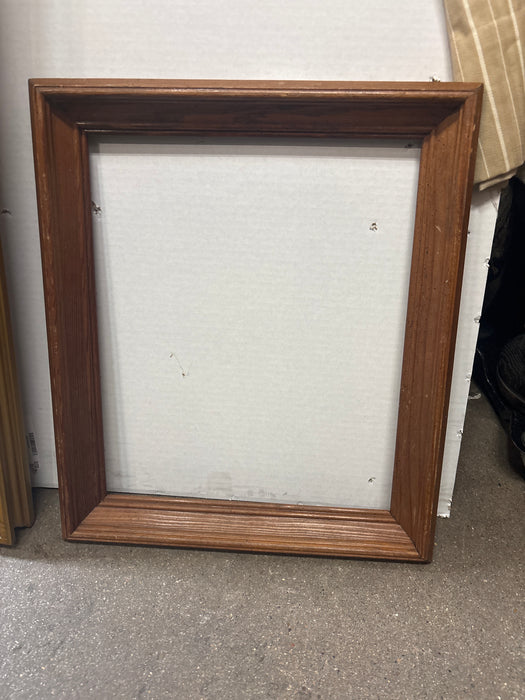 MEDIUM FLARED OAK FRAME