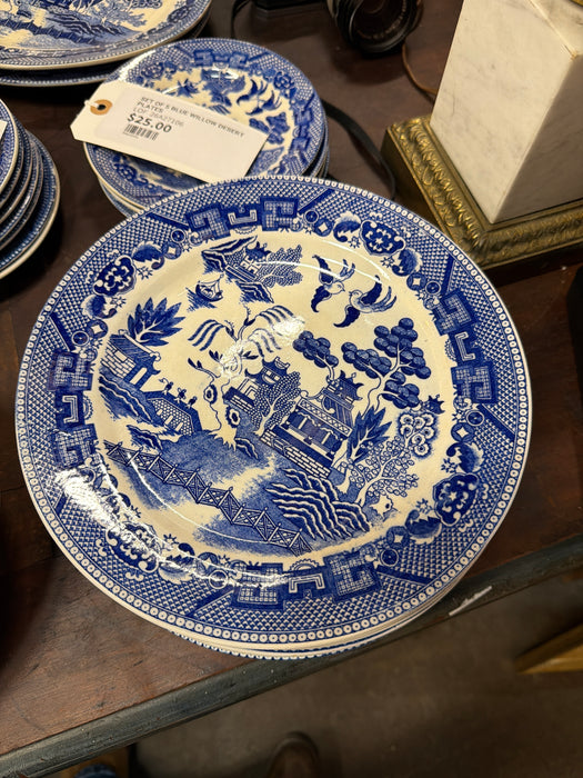 BLUE WILLOW DINNER PLATE