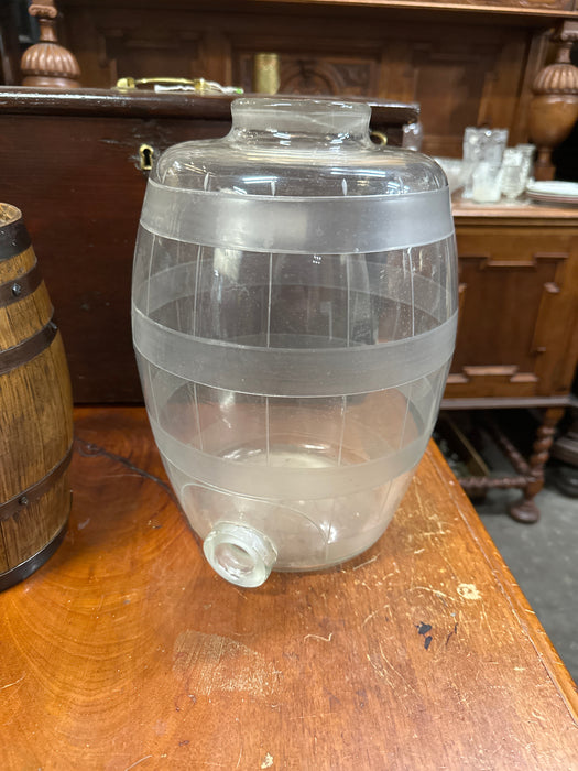 GLASS BARREL WITH SPOUT